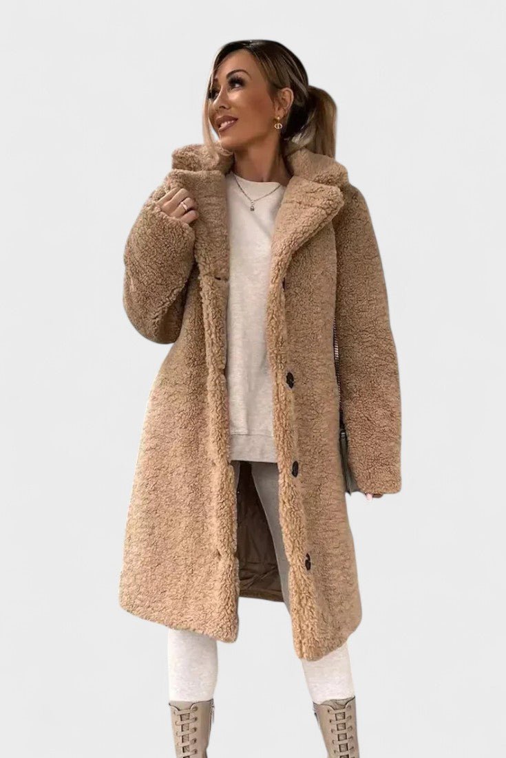 Mirela | Dlouhý teddy kabát s klopovým límcem v barvě camel