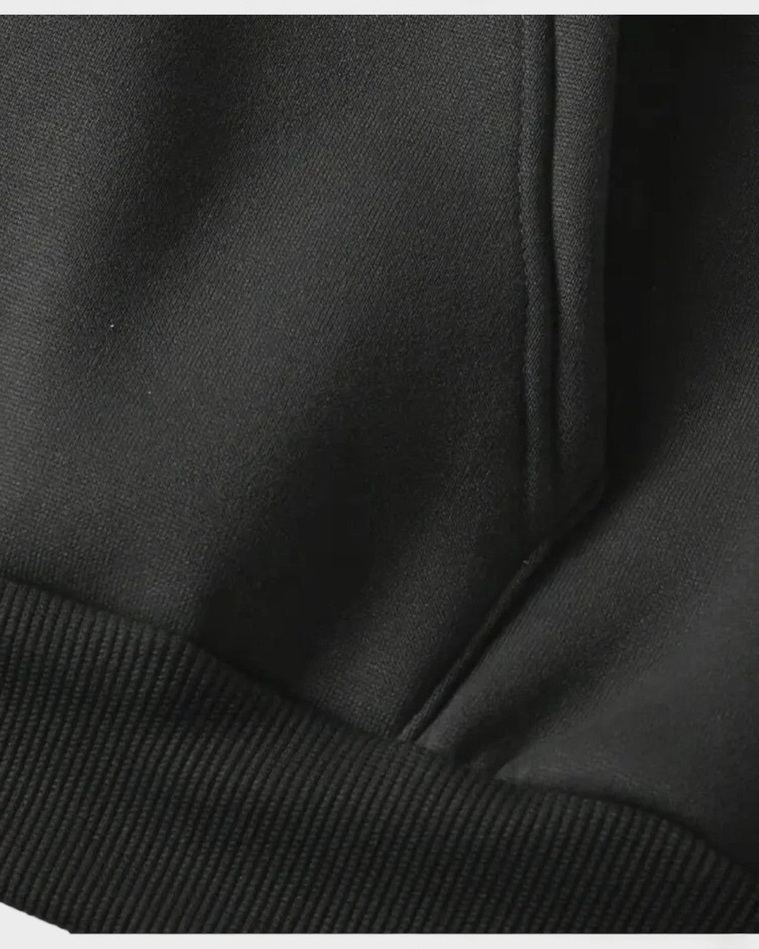 Ilona | Černá oversize mikina na zip s vysokým límcem