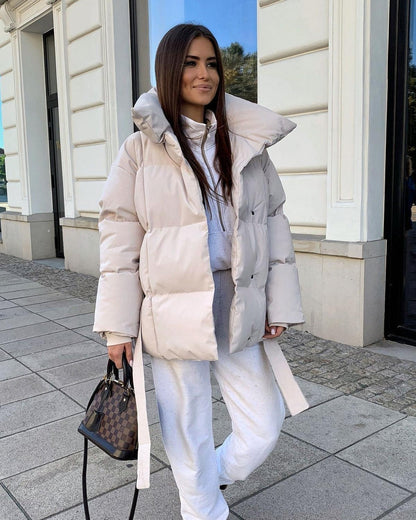 Ela | Prošívaná bunda s páskem