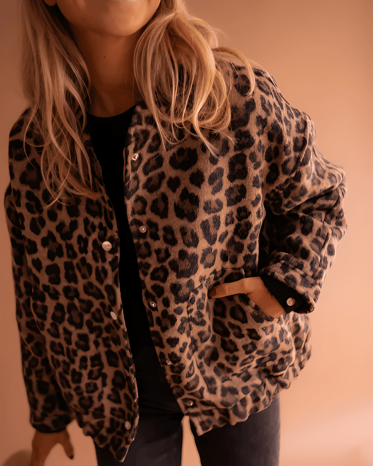 Leona | Bomber s leopardím vzorem