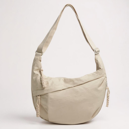 Karola | Halbmond-Schultertasche in Beige